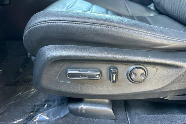 Photo of 2023 Crystal Black Pearl Honda CR-V