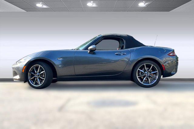 Photo of 2022 Machine Gray Metallic Mazda MX-5 Miata