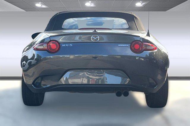 Photo of 2022 Machine Gray Metallic Mazda MX-5 Miata