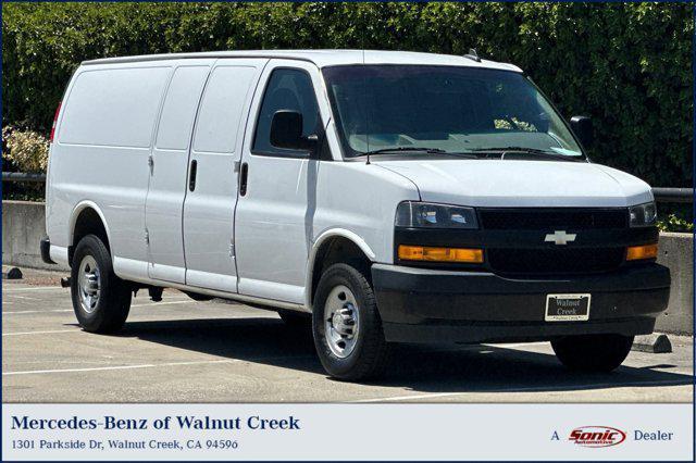 2022 Chevrolet Express 2500