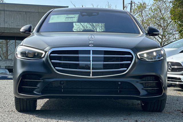 Photo of 2025 MANUFAKTUR Signature Night Black Magno Mercedes-Benz S-Class