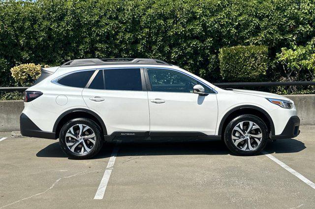 Photo of 2022 Crystal White Pearl Subaru Outback