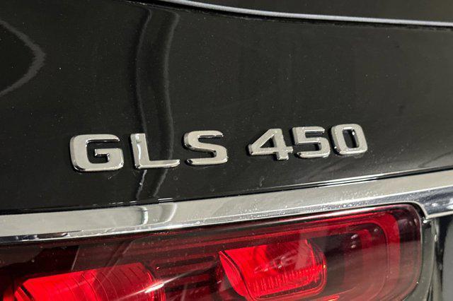 Photo of 2025 Black Mercedes-Benz GLS 450