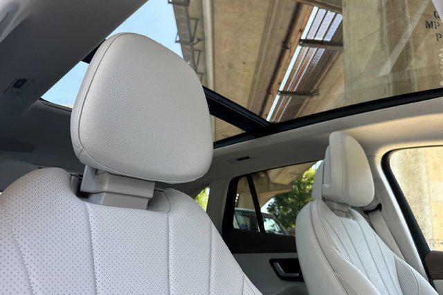Photo of 2025 Polar White Mercedes-Benz EQE 350