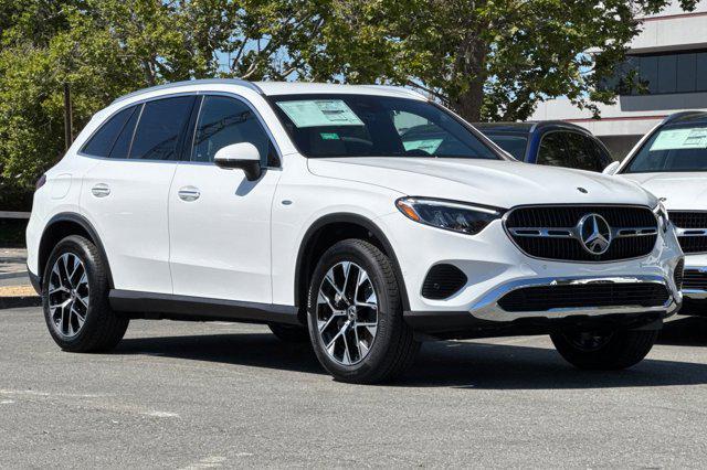 Photo of 2025 Polar White Mercedes-Benz GLC 350e