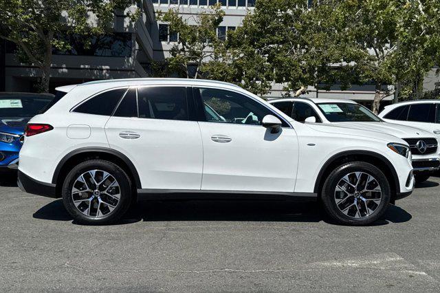 Photo of 2025 Polar White Mercedes-Benz GLC 350e