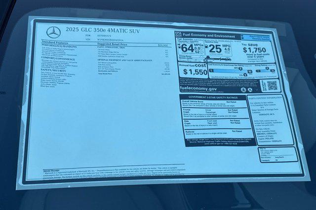 Photo of 2025 Polar White Mercedes-Benz GLC 350e