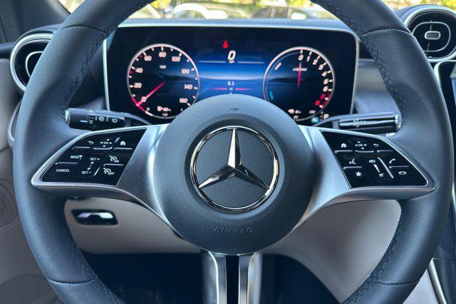 Photo of 2025 Polar White Mercedes-Benz GLC 350e