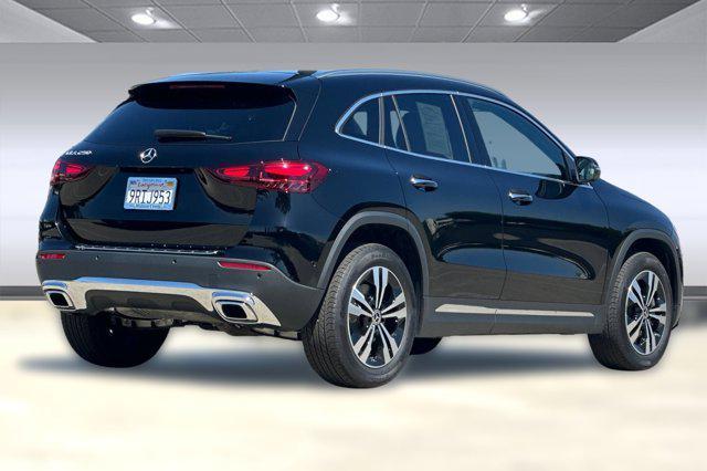 Photo of 2025 Night Black Mercedes-Benz GLA 250