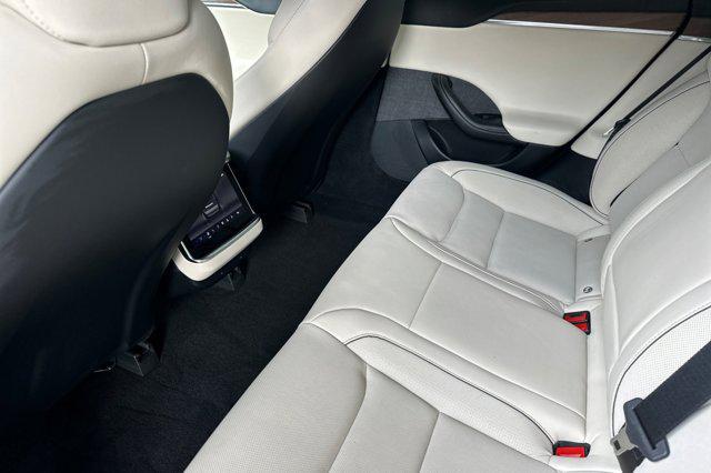 Photo of 2021 Gray Tesla Model S