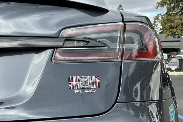 Photo of 2021 Gray Tesla Model S