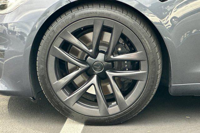 Photo of 2021 Gray Tesla Model S