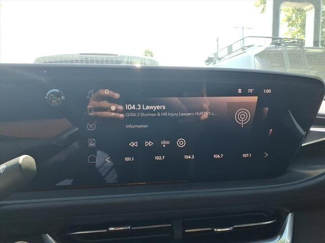 Photo of 2024 Ocean Blue Metallic Buick Envista