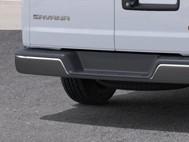 Photo of 2025 Summit White GMC Savana 2500