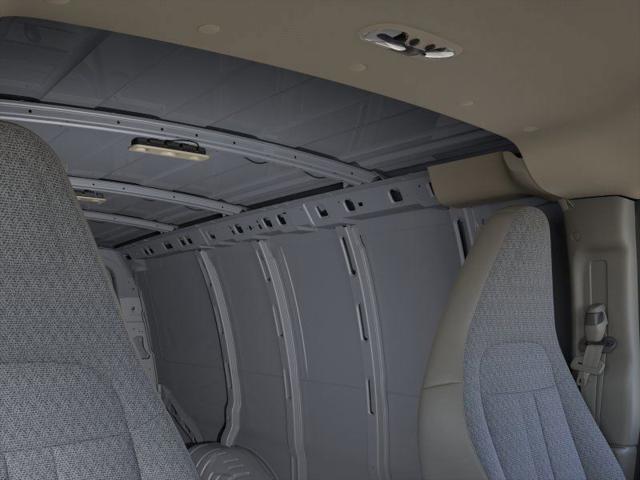 Photo of 2025 Summit White GMC Savana 2500