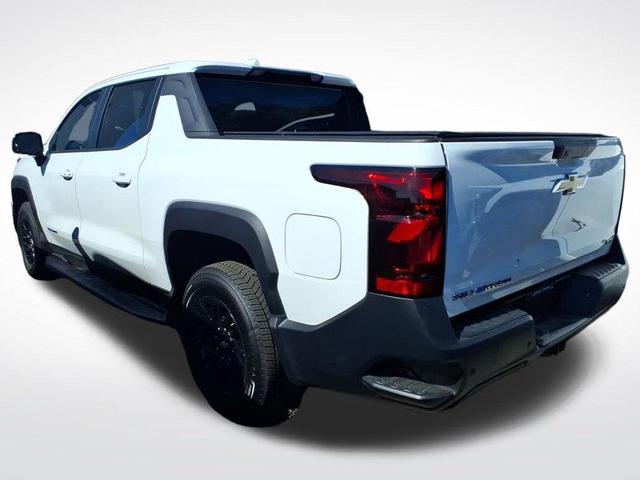 Photo of 2024 Summit White Chevrolet Silverado EV