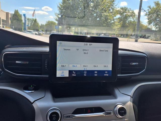 Photo of 2021 Oxford White Ford Explorer