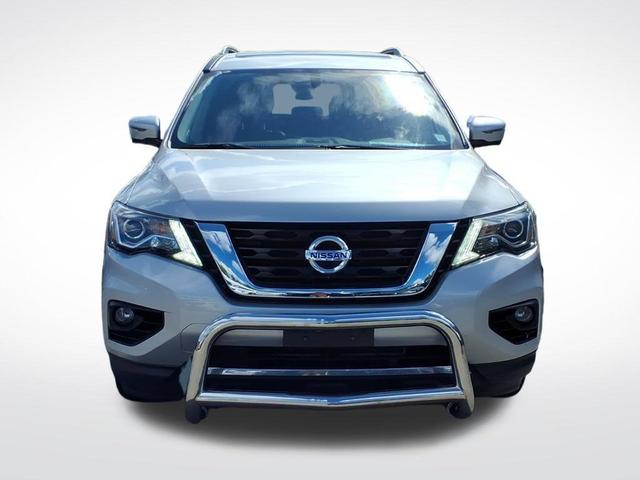 Photo of 2019 Brilliant Silver Metallic Nissan Pathfinder
