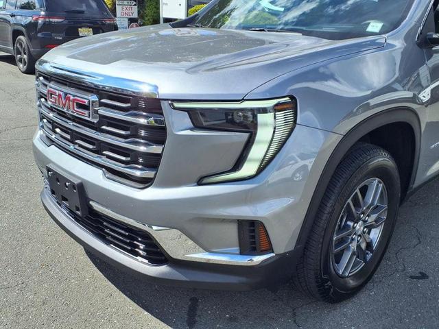 Photo of 2025 Sterling Metallic GMC Acadia