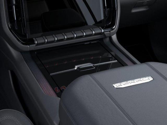 Photo of 2025 White GMC Yukon XL
