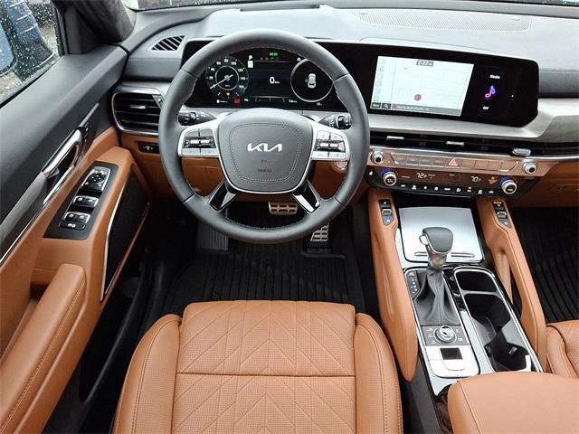 Photo of 2025 Midnight Black Kia Telluride