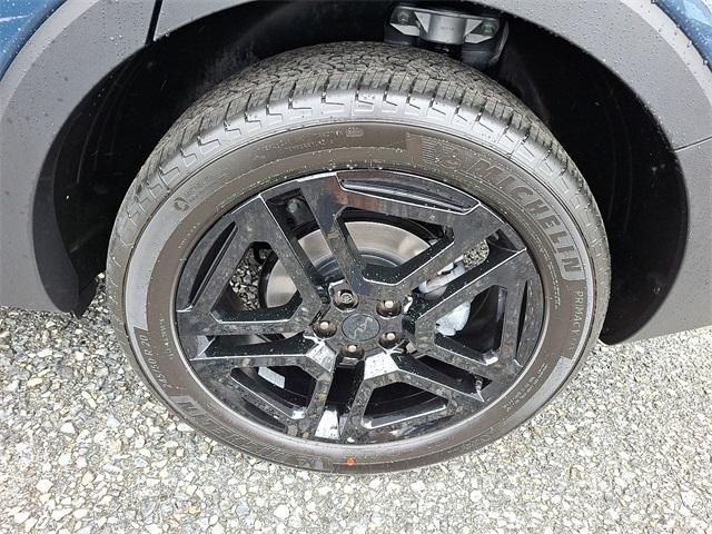Photo of 2025 Midnight Black Kia Telluride
