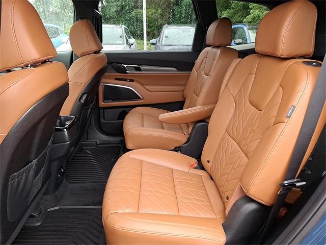 Photo of 2025 Midnight Black Kia Telluride