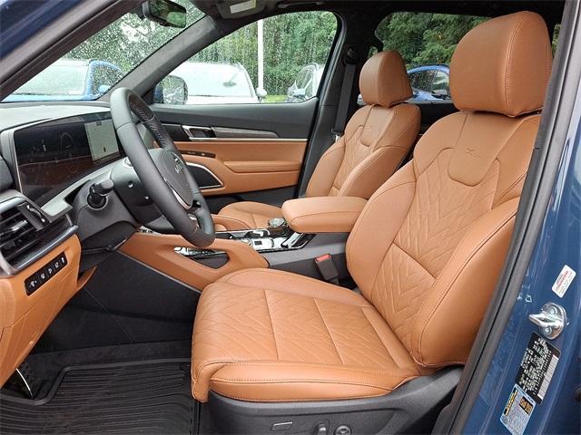 Photo of 2025 Midnight Black Kia Telluride