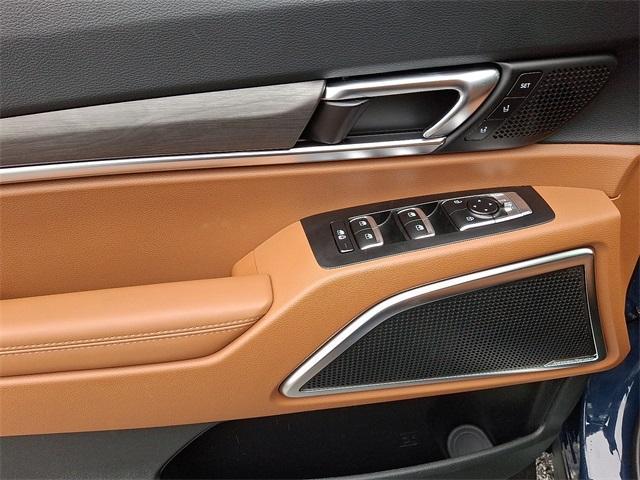 Photo of 2025 Midnight Black Kia Telluride