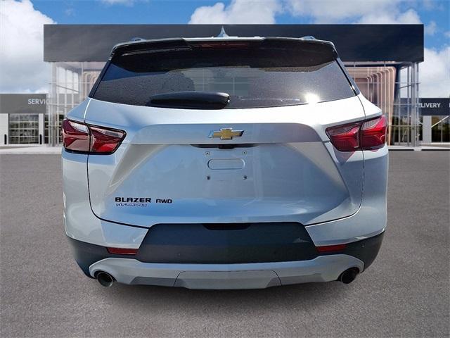 Photo of 2022 Silver Ice Metallic Chevrolet Blazer
