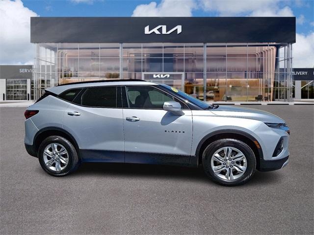 Photo of 2022 Silver Ice Metallic Chevrolet Blazer