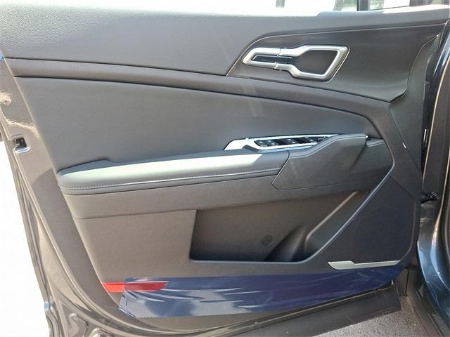 Photo of 2025 Gravity Gray Kia Sportage Hybrid