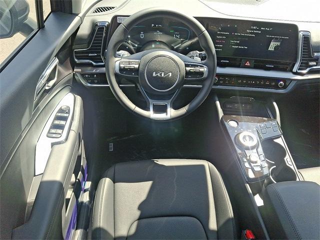 Photo of 2025 Gravity Gray Kia Sportage Hybrid