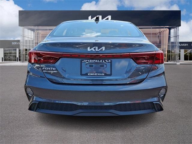 Photo of 2023 Gravity Gray Kia Forte