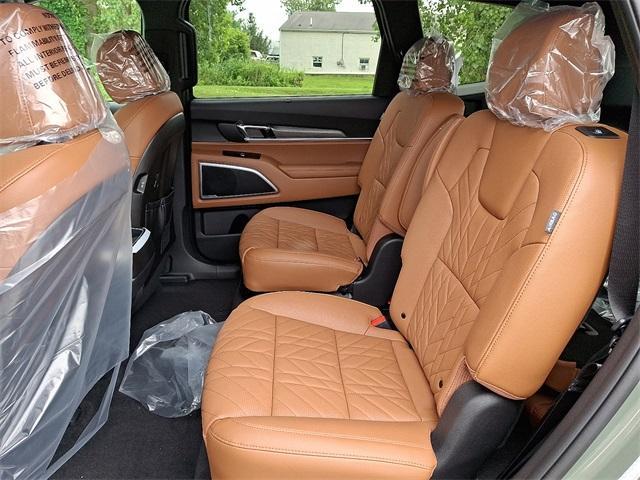 Photo of 2025 Jungle Green Kia Telluride