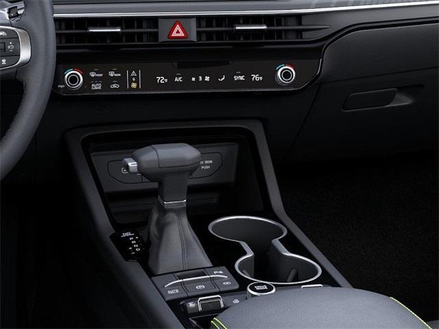 Photo of 2026 White Pearl Kia K5