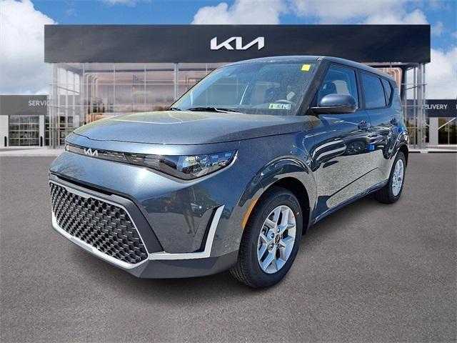 Photo of 2025 Gravity Gray Kia Soul