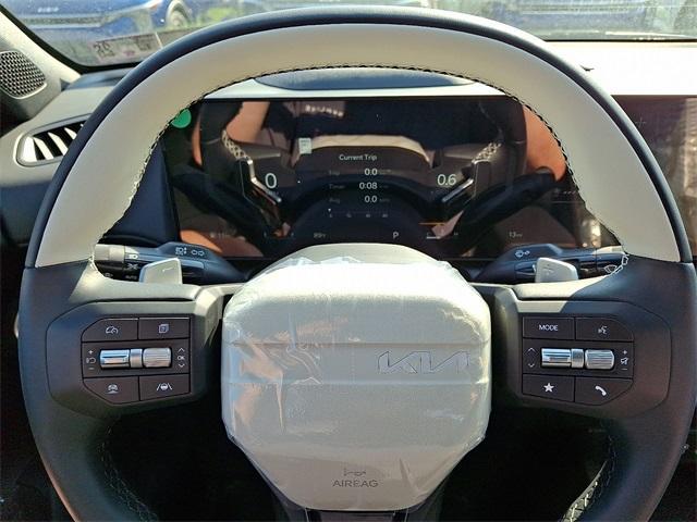 Photo of 2025 Snow White Pearl Kia K4