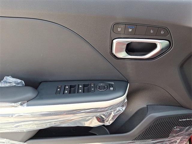 Photo of 2025 Currant Red Kia K4