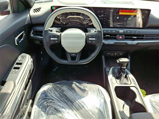Photo of 2025 Currant Red Kia K4
