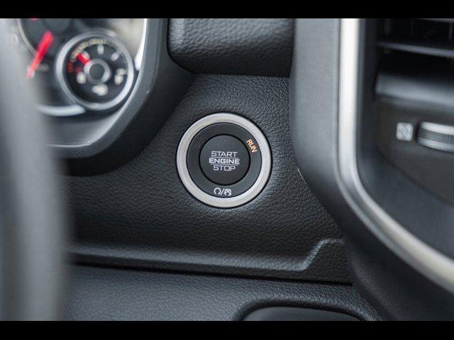 Photo of 2025 Diamond Black RAM 1500