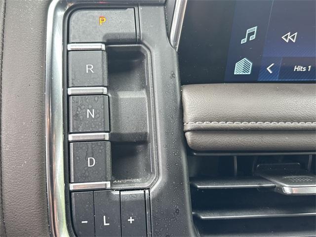 Photo of 2023 Summit White Chevrolet Tahoe