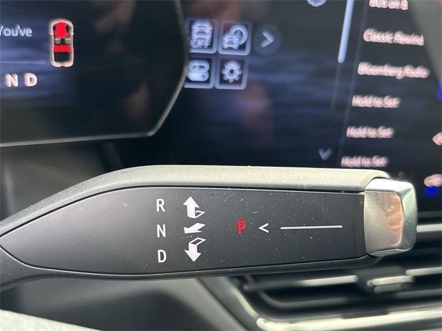 Photo of 2024 Black Chevrolet Equinox EV