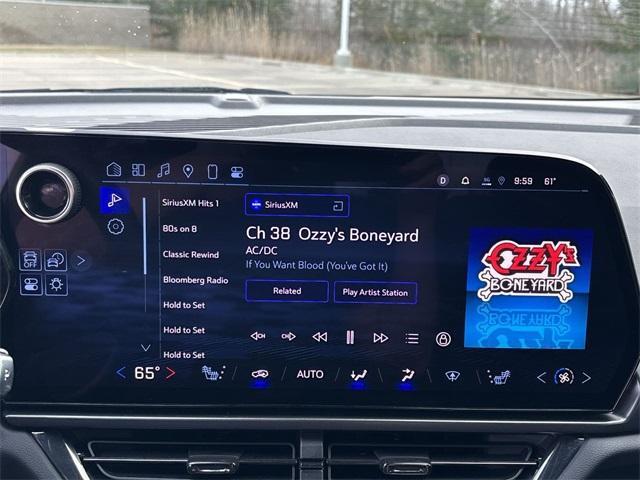 Photo of 2024 Black Chevrolet Equinox EV
