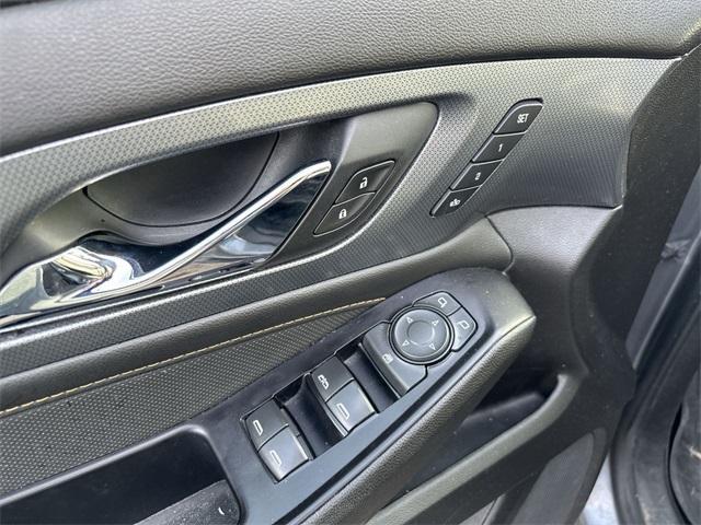 Photo of 2019 Satin Steel Metallic Chevrolet Traverse