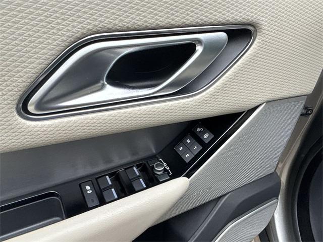 Photo of 2019 Silicon Silver Land Rover Range Rover Velar