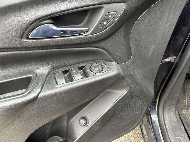Photo of 2020 Midnight Blue Metallic Chevrolet Equinox