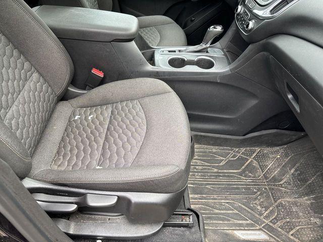 Photo of 2020 Midnight Blue Metallic Chevrolet Equinox