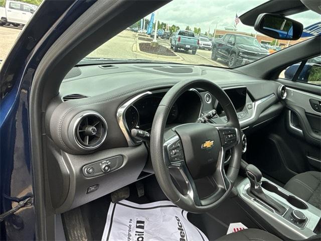 Photo of 2022 Blue Glow Metallic Chevrolet Blazer