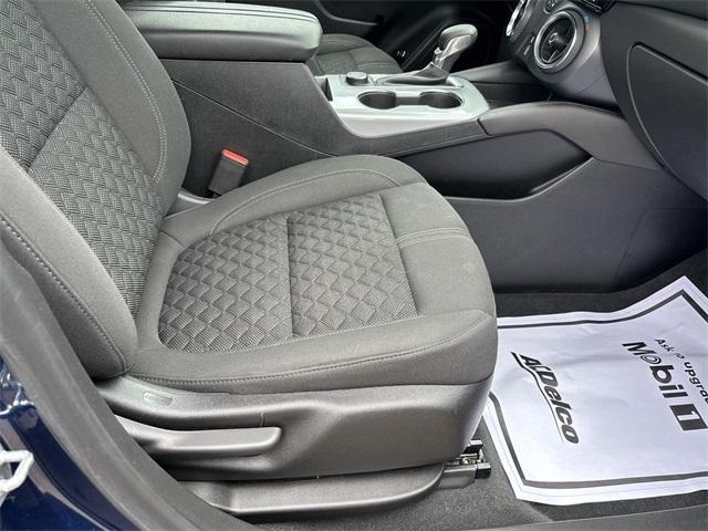 Photo of 2022 Blue Glow Metallic Chevrolet Blazer